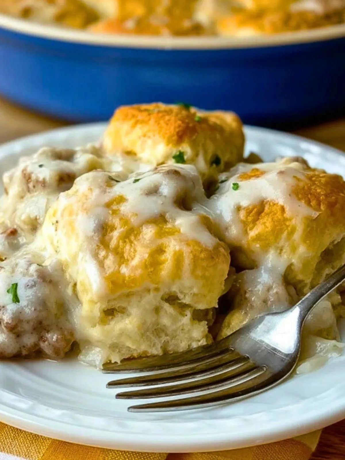 Casserole De Biscuits Et Sauce Gravy (1)
