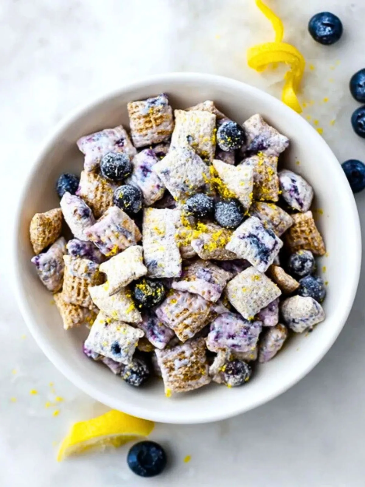 Mélange De Friandises Au Fromage Blanc, Myrtilles Et Citron (1)