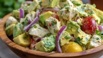 Salade De Poulet À LAvocat