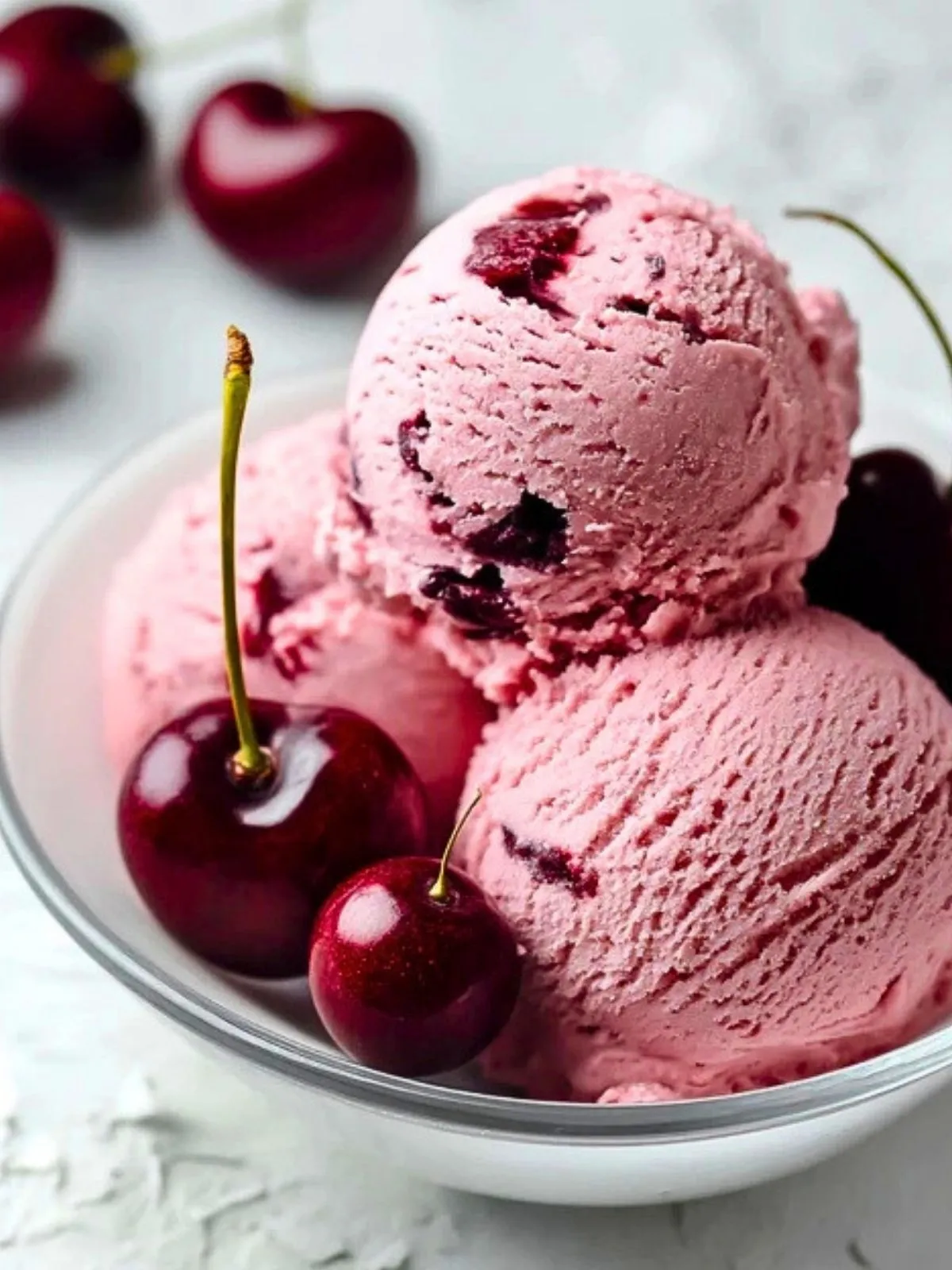 Yaourt Glacé Grec Aux Cerises Santé (1)
