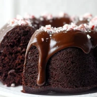 Gâteau Bundt au Chocolat et à la Menthe Poivrée